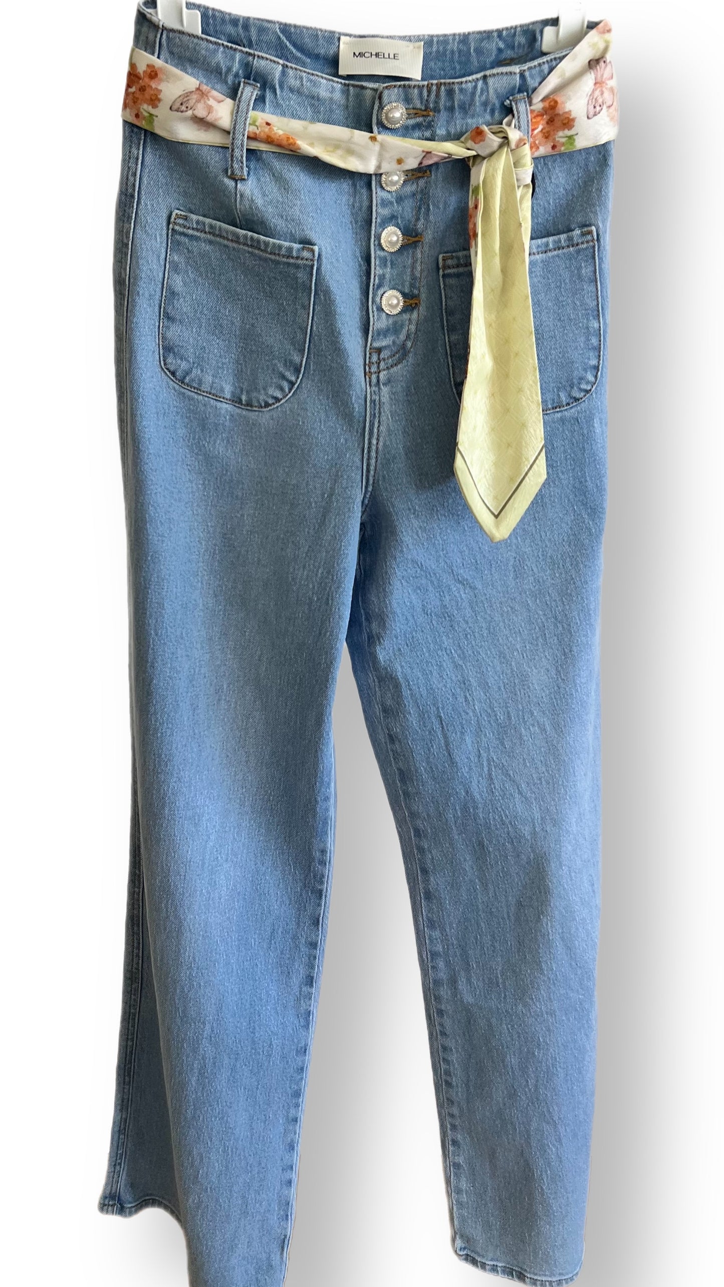 Blaue Jeans mit weitem Bein und hoher Taille mit Bund